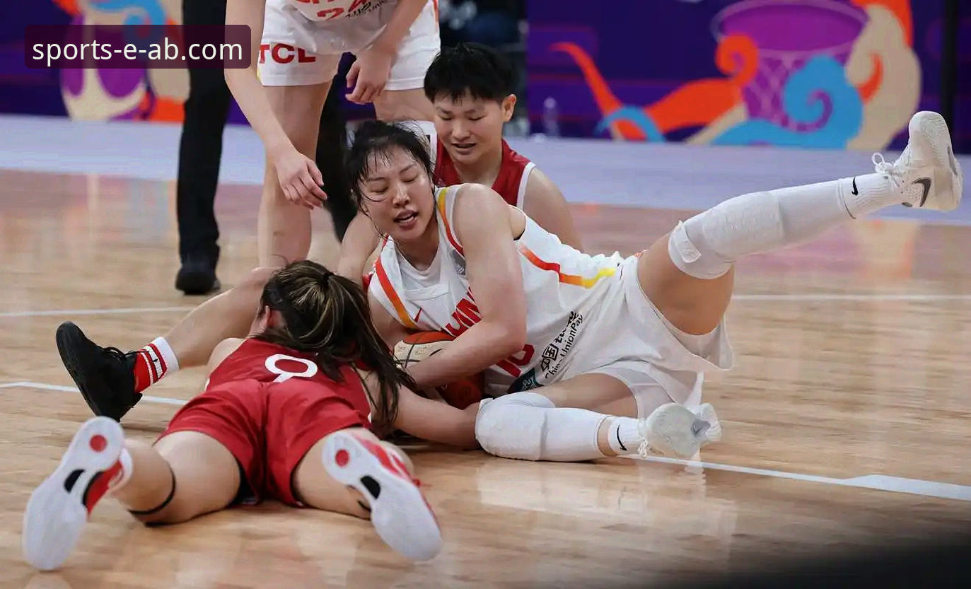 战术博弈vs个人英雄主义：中国女篮如何用团队篮球锁定胜局？